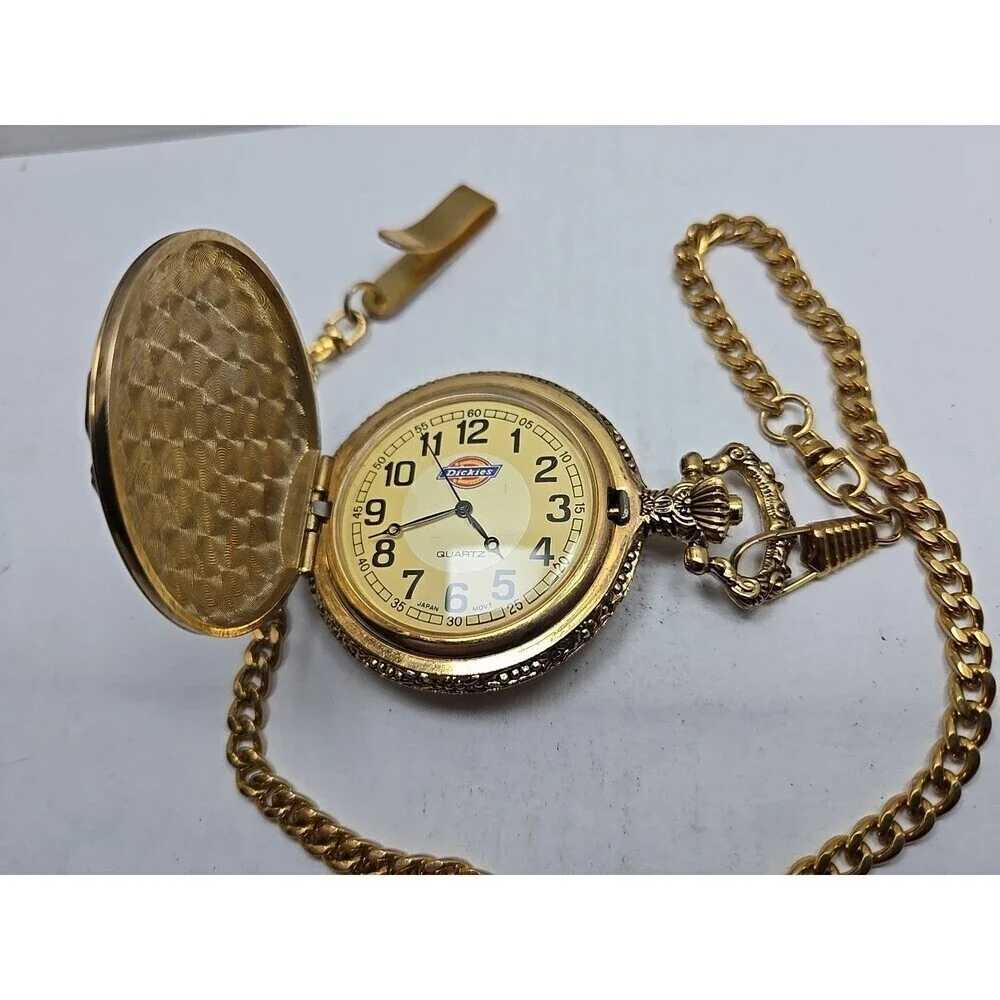 Dickies MZ Berger Gold Tone Hunting Dog Pocket Watch Quartz Japan New Battery